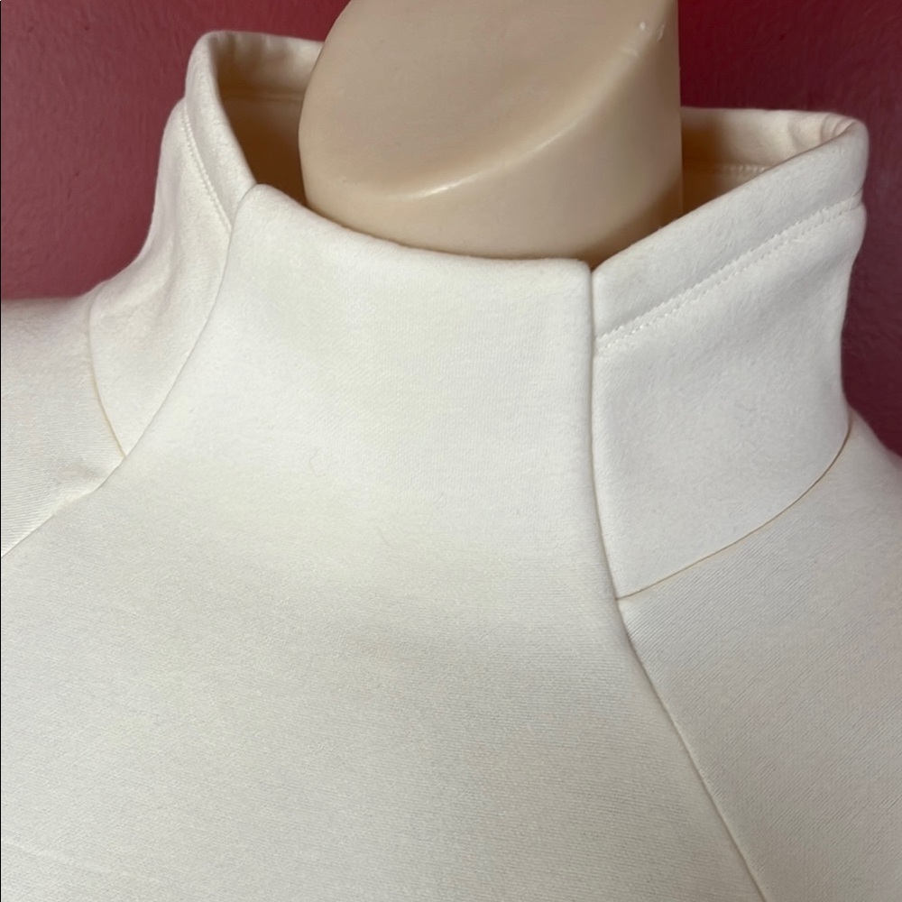 Like new Fabletics Cream High-Neck Sweatshirt - Picture 3 of 11